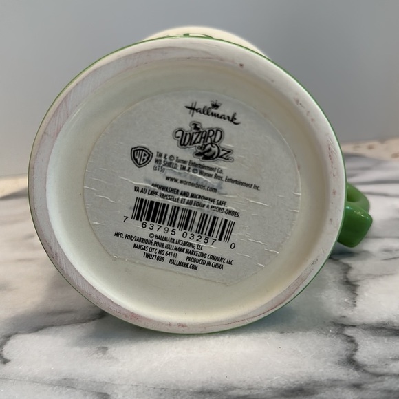 The Wizard of Oz “I’ll Drink You My Pretty” Wicked Witch Mug by Hallmark - Picture 6 of 7